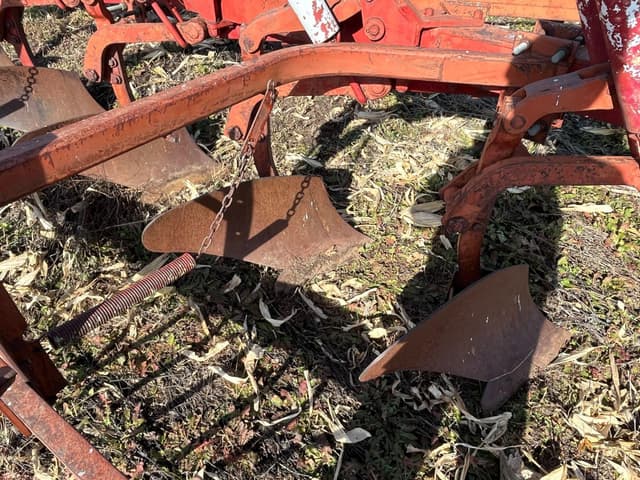 Image of International Harvester 700 equipment image 3