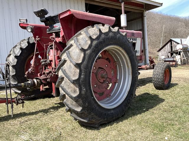Image of International Harvester 706 equipment image 2