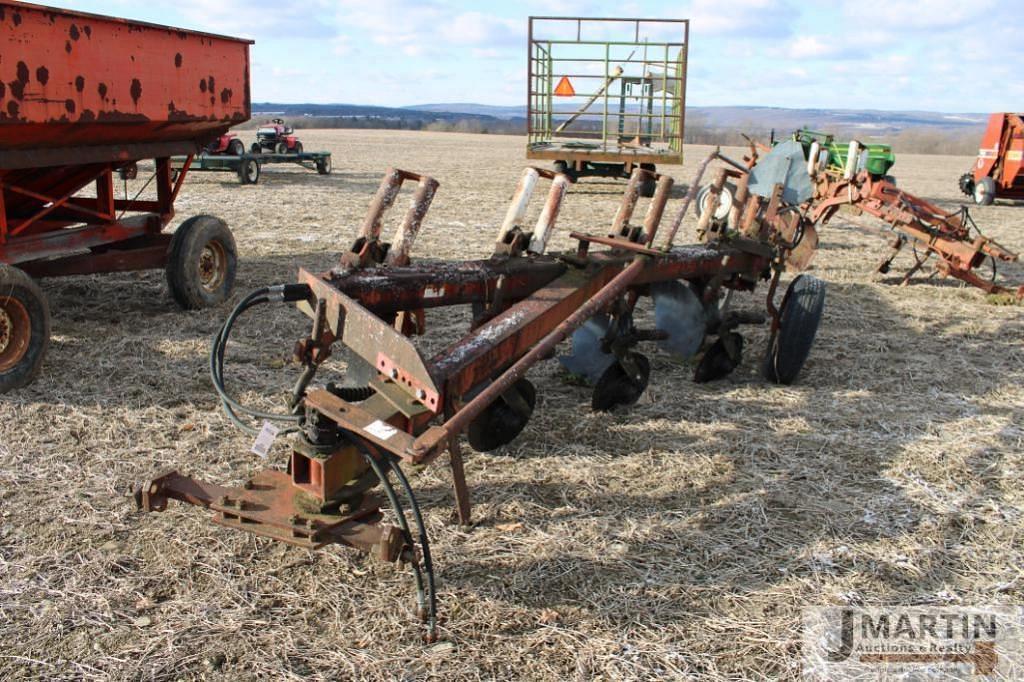 Image of International Harvester 710 Primary image