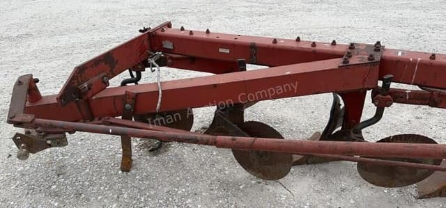 Image of International Harvester 710 equipment image 2