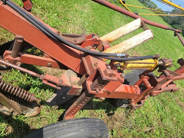 Image of International Harvester 710 equipment image 4