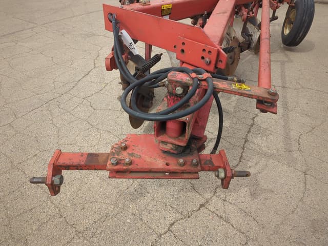 Image of International Harvester 720 equipment image 3