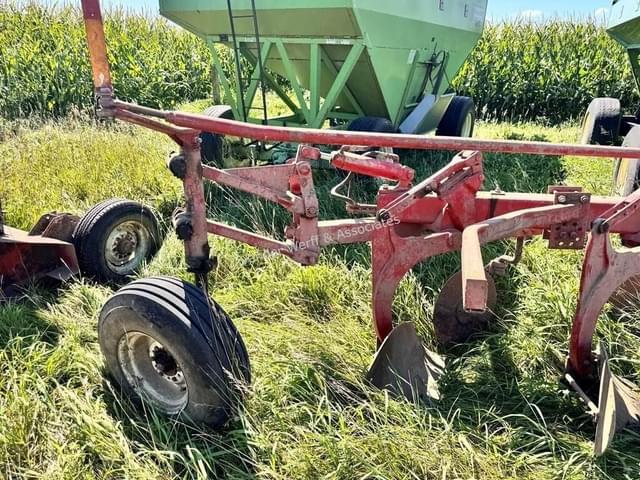 Image of International Harvester 720 equipment image 3