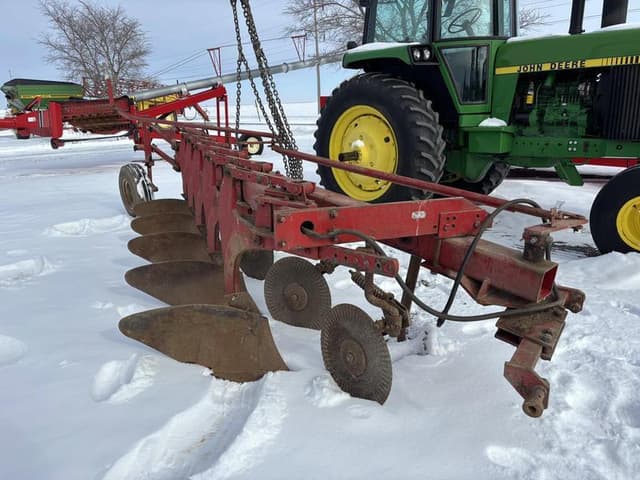 Image of International Harvester 720 equipment image 3