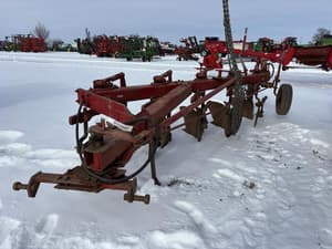 International Harvester 720 Image