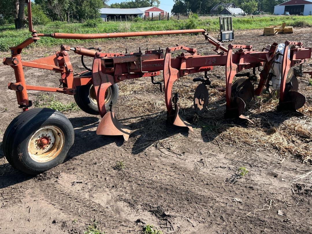 Image of International Harvester 720 Primary image