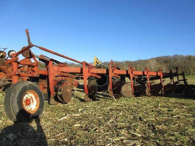 Image of International Harvester 720 equipment image 2