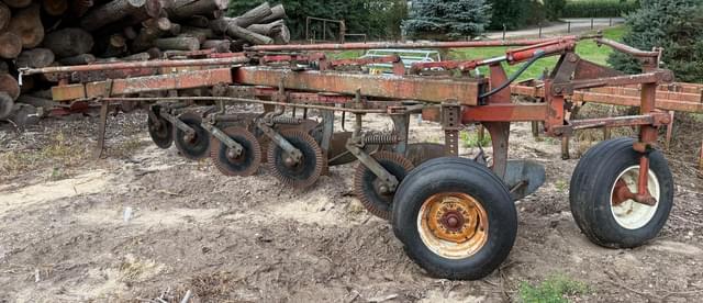 Image of International Harvester 720 equipment image 2