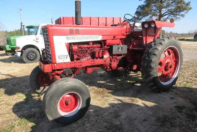 Image of International Harvester 756 equipment image 1