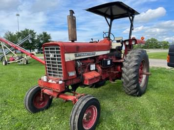 Main image International Harvester 756