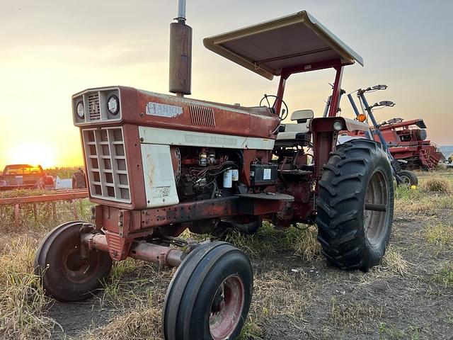 Thumbnail image International Harvester 766 0