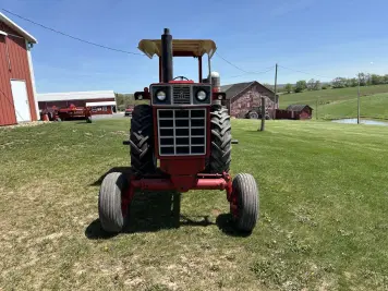 Main image International Harvester 766