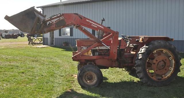 Image of International Harvester 784 equipment image 4