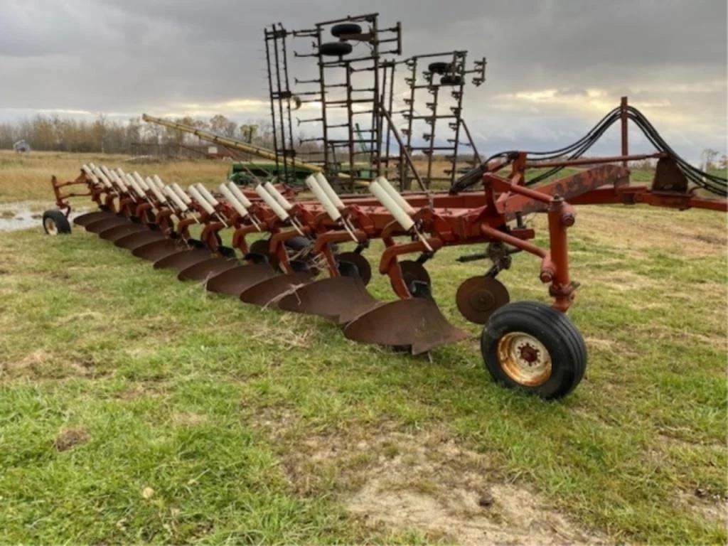 Image of International Harvester 800 Primary image