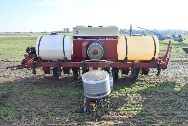 Image of International Harvester 800 Cyclo Air equipment image 1