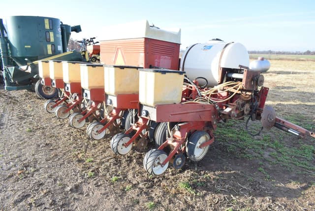 Image of International Harvester 800 Cyclo Air equipment image 4