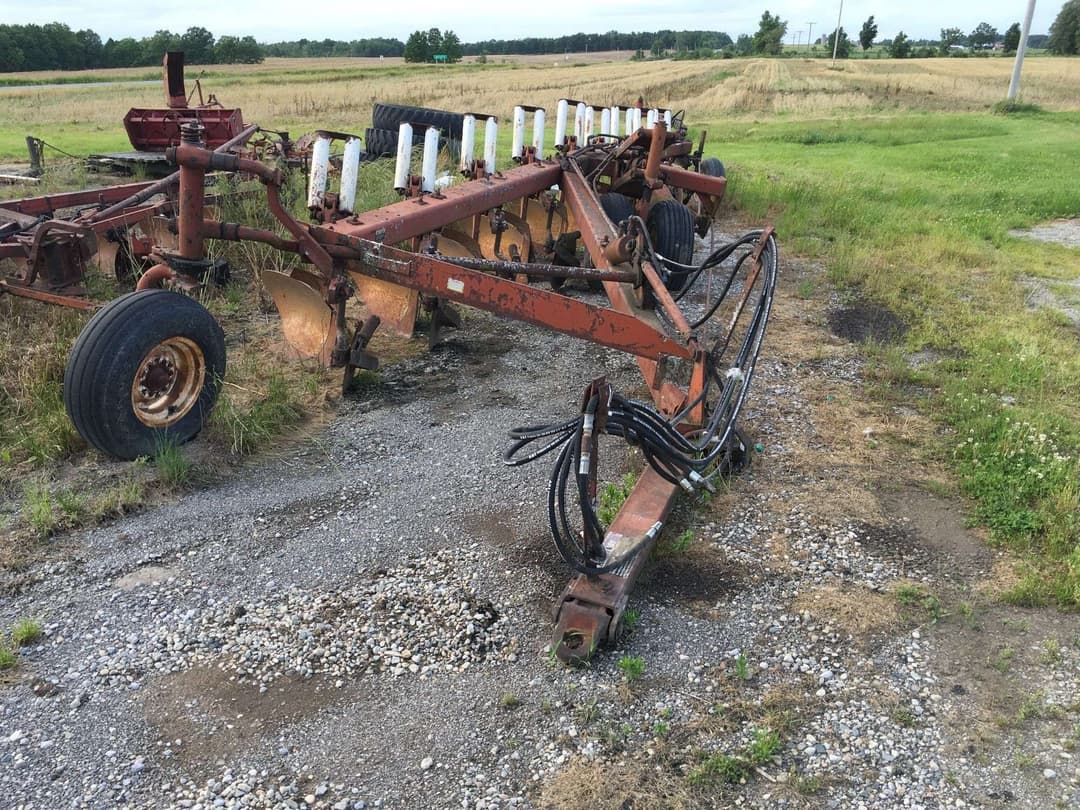 Image of International Harvester 800 Primary image