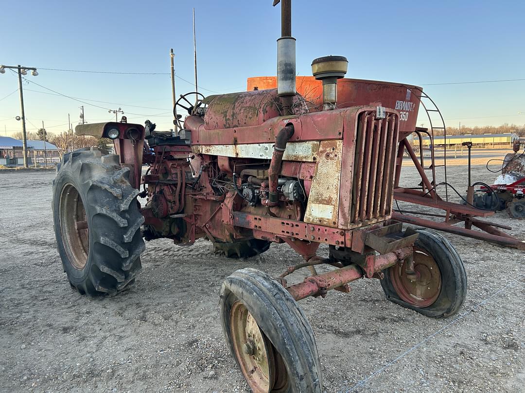 Image of International Harvester 806 Primary image