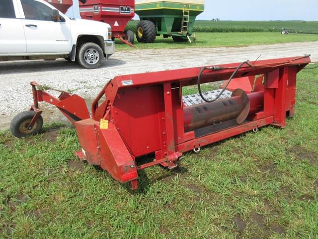 Image of International Harvester 810-10 equipment image 1