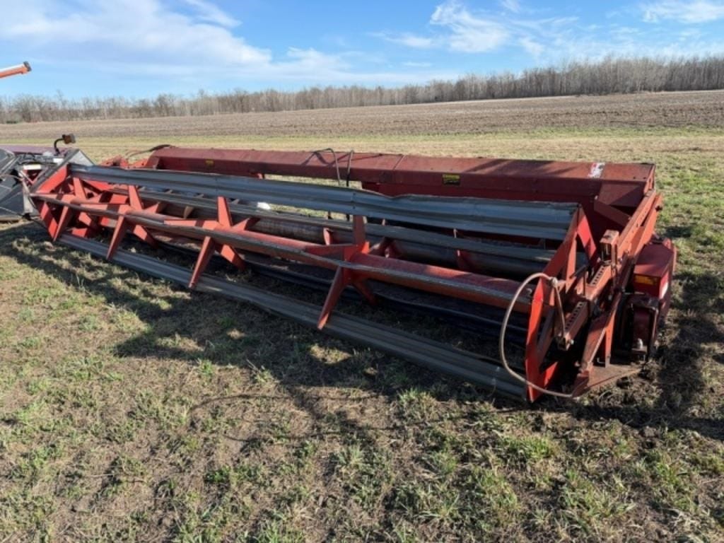Main image International Harvester 810