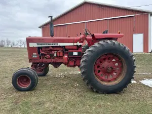1971 International Harvester 856 Image