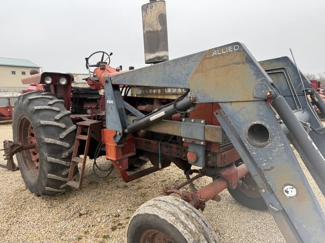 Image of International Harvester 856 equipment image 2