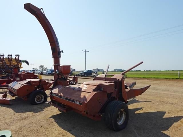 Image of International Harvester 881 equipment image 2