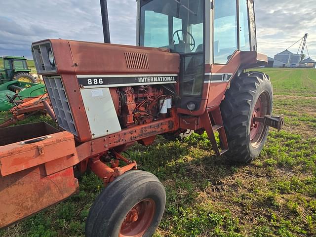 Image of International Harvester 886 equipment image 4