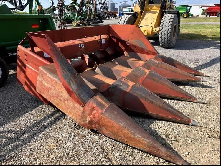 Image of International Harvester 943 Primary image