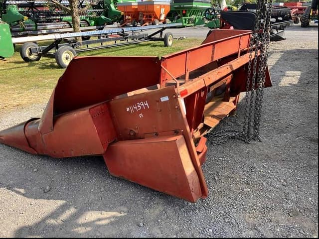 Image of International Harvester 943 equipment image 1