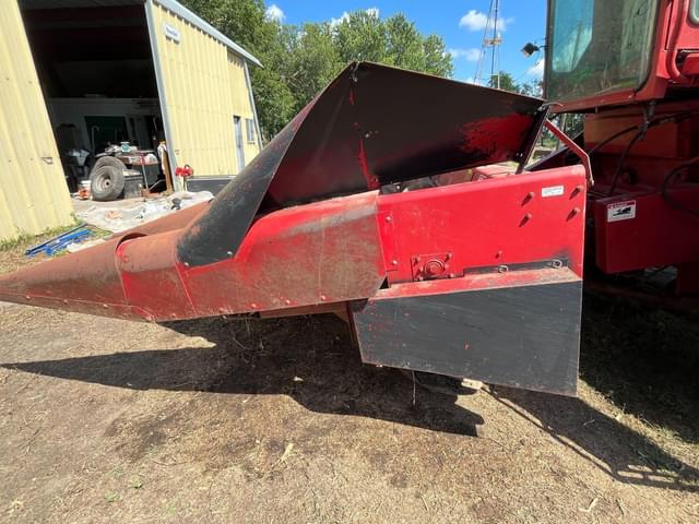 Image of International Harvester 944 equipment image 4