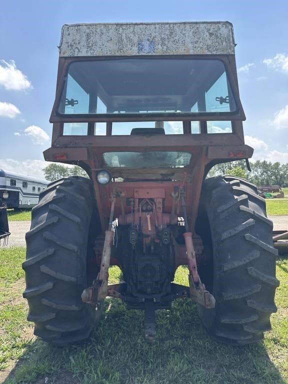 Image of International Harvester 966 equipment image 4