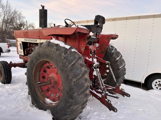 Image of International Harvester 966 equipment image 3