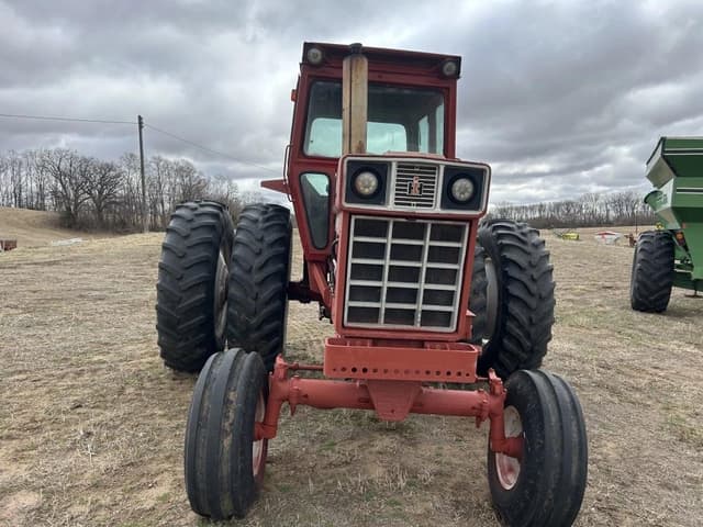 Image of International Harvester 966 equipment image 4