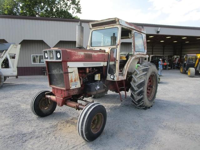 Image of International Harvester 966 equipment image 1