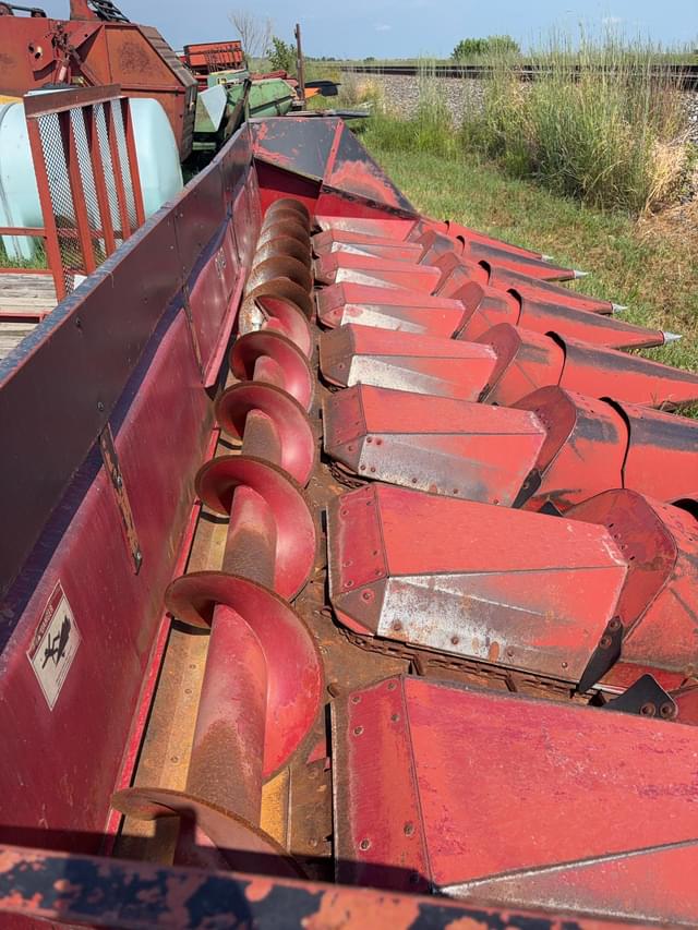 Image of International Harvester 983 equipment image 3