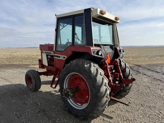 Image of International Harvester 986 equipment image 2