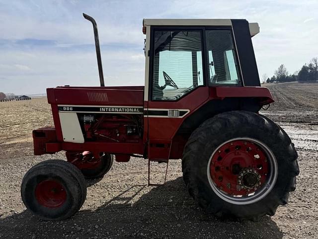 Image of International Harvester 986 equipment image 1