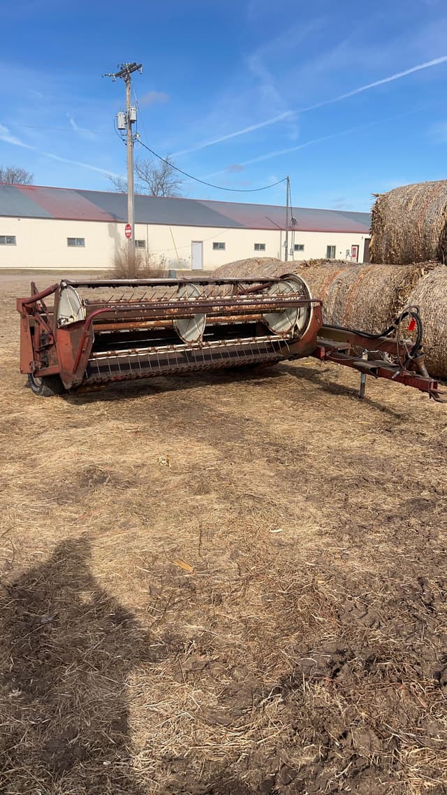 Image of International Harvester 990 equipment image 1