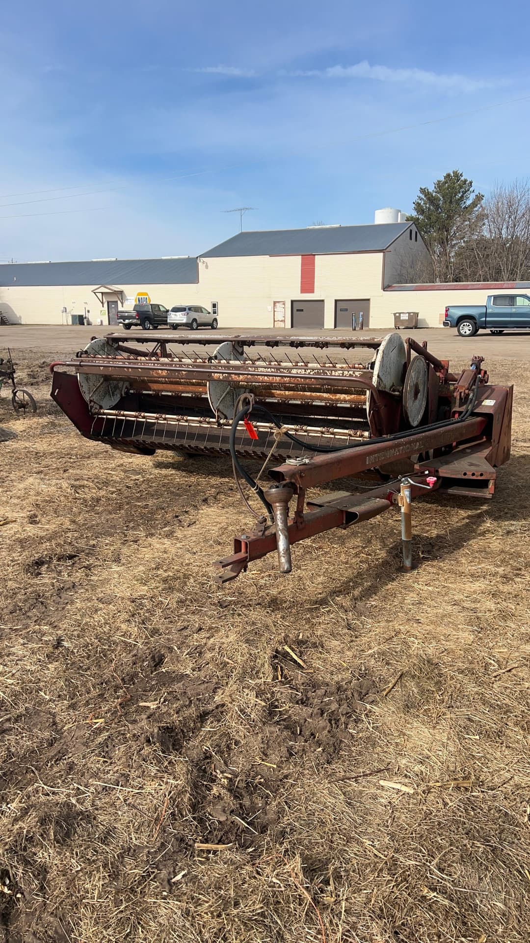 Image of International Harvester 990 Primary image