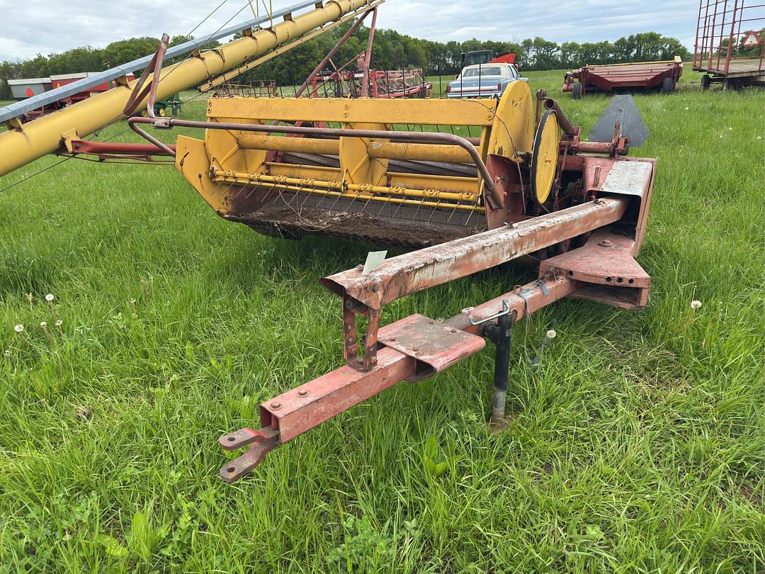 Image of International Harvester 990 Primary image