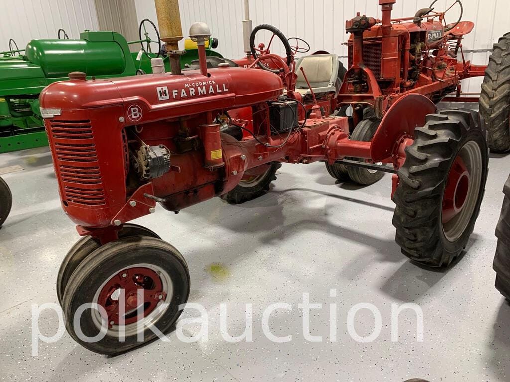 Main image Farmall B