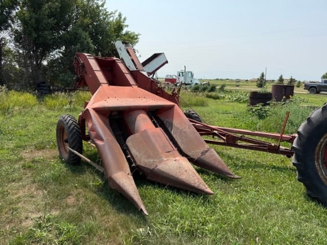 International Harvester 2-PR Equipment Image0