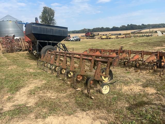 Image of International Harvester Undetermined equipment image 3