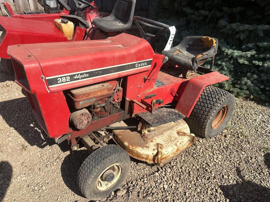 Image of Cub Cadet 382 Primary image