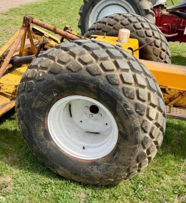 Image of International Harvester Cub 154 Lo-Boy equipment image 4