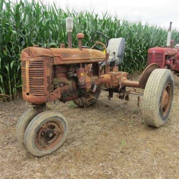 Main image Farmall B