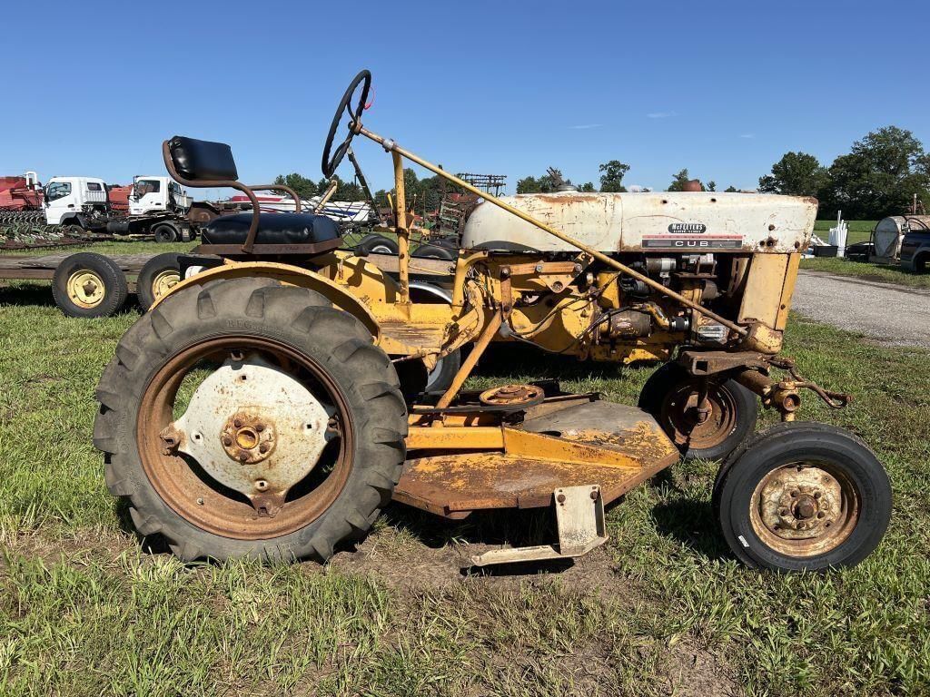 Main image International Harvester Cub