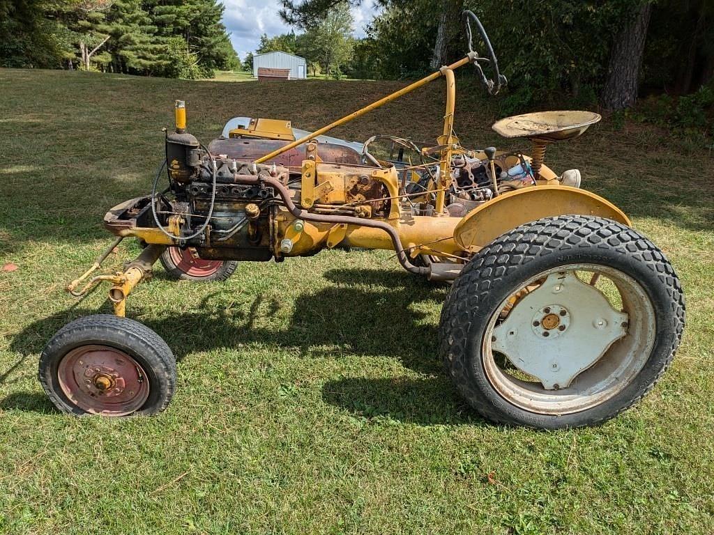 Image of International Harvester Cub Primary image