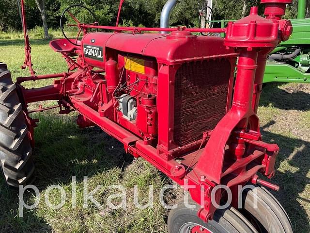 Image of Farmall F-20 equipment image 1